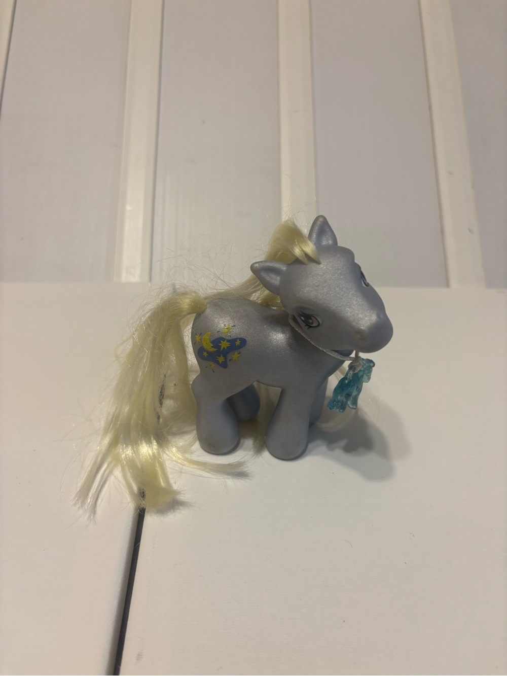my little pony g3 Moon dancer with neck charm